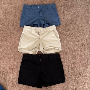 3 pairs of Gap city shorts